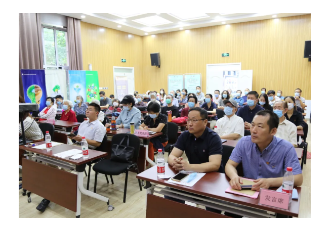 山影集團(tuán) 聆聽抗疫故事 感受榜樣力量