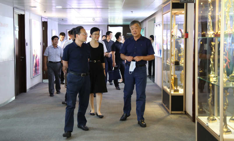 省委常委、省委宣傳部部長于杰到山東影視傳媒集團調(diào)研指導(dǎo)